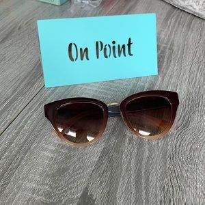 Circus by Sam Edelman shades 😎